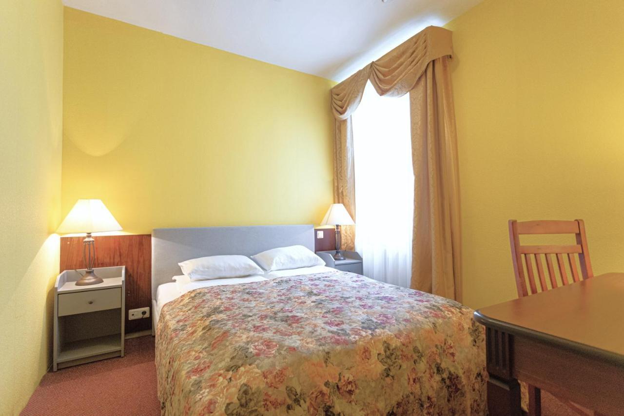 Jūrkalne Good Stay Eiropa Hotel Economy מראה חיצוני תמונה