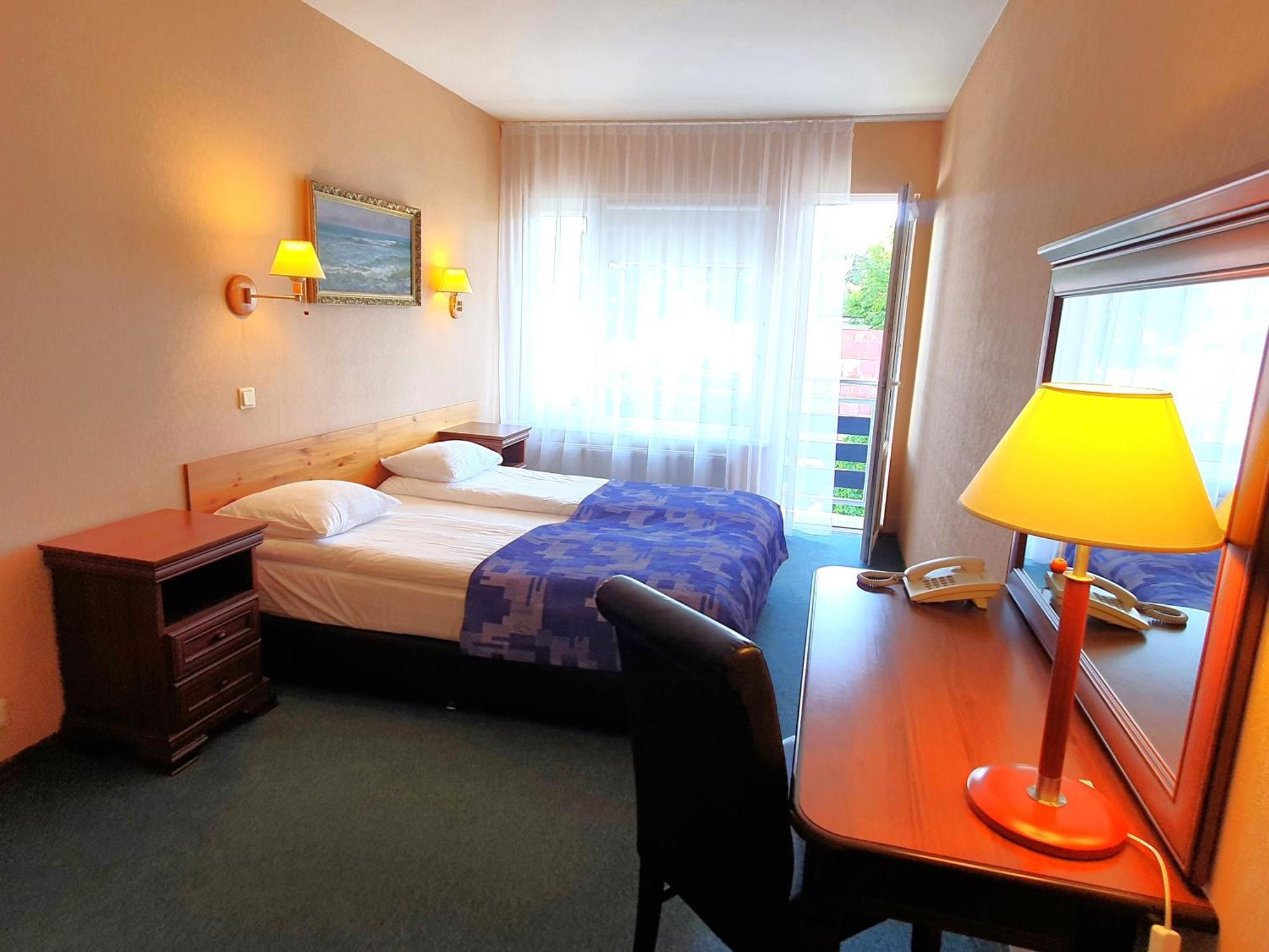 Jūrkalne Good Stay Eiropa Hotel Economy חדר תמונה