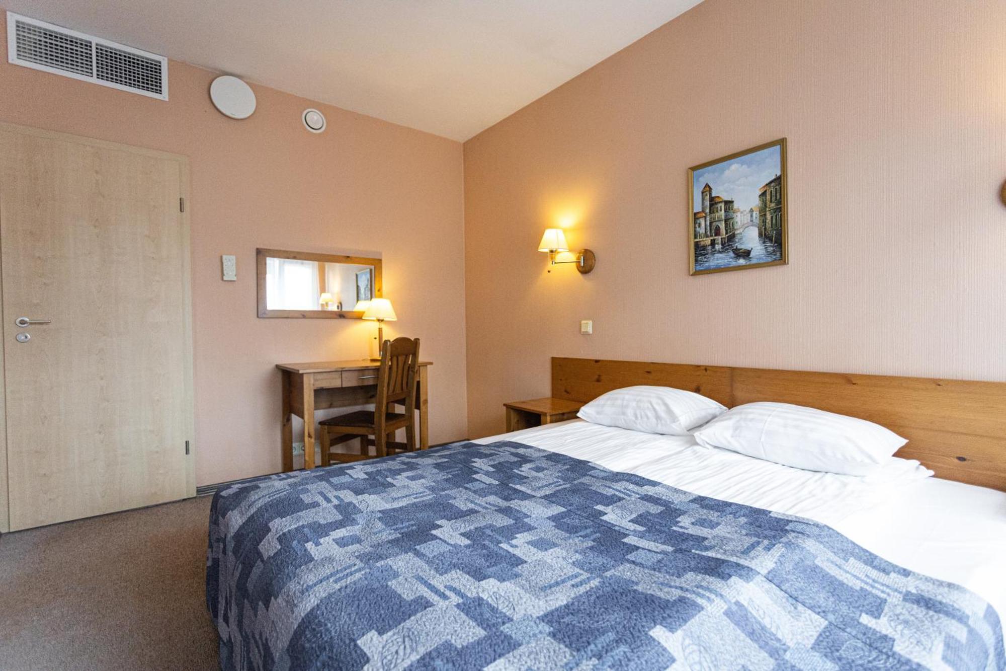 Jūrkalne Good Stay Eiropa Hotel Economy מראה חיצוני תמונה
