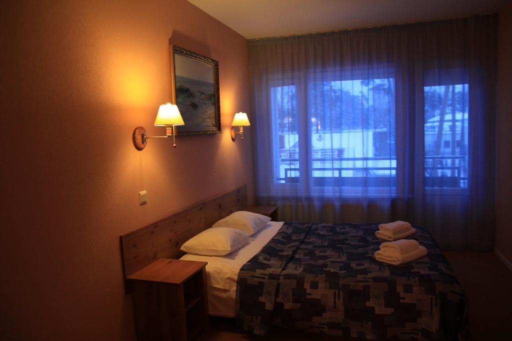 Jūrkalne Good Stay Eiropa Hotel Economy חדר תמונה