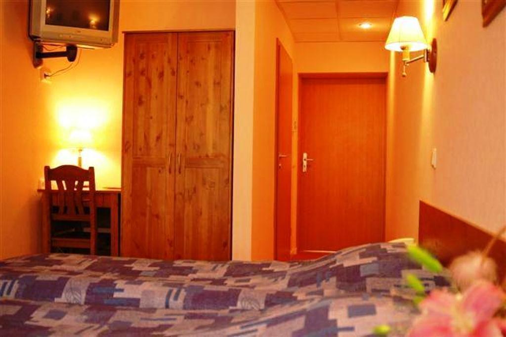 Jūrkalne Good Stay Eiropa Hotel Economy מראה חיצוני תמונה
